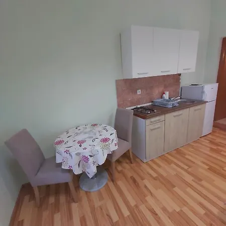 Bugenvila Apartamento Mali Lošinj